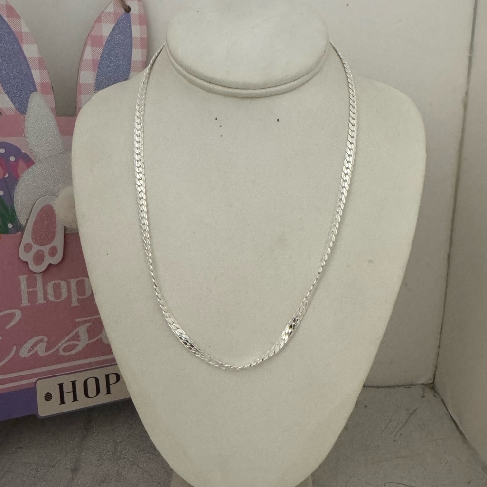 DENKAYS STATEMENT NECKLACE